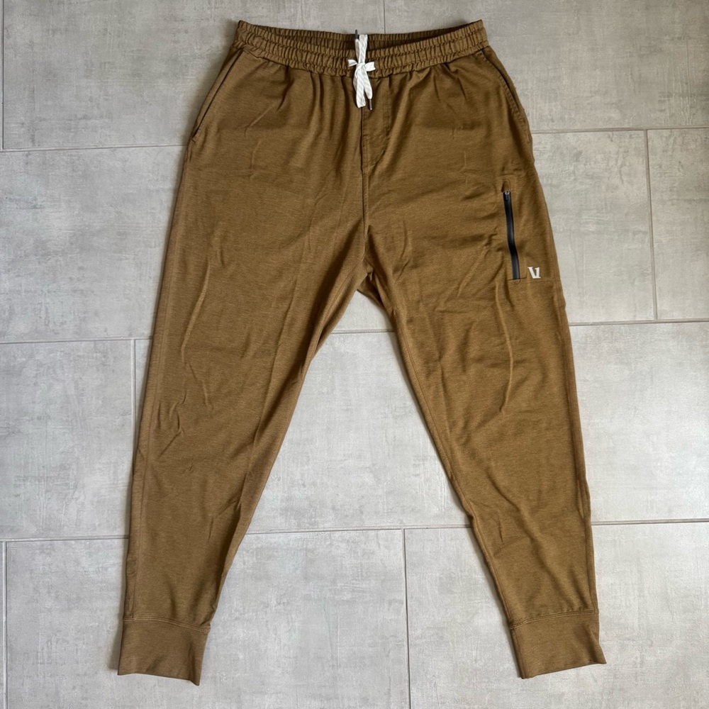 Vuori Sunday Performance Jogger Tobacco | Men’s Large